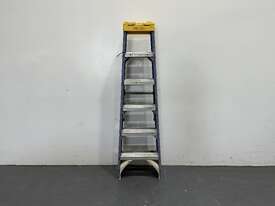 Werner 6ft Fibreglass Ladder - picture0' - Click to enlarge