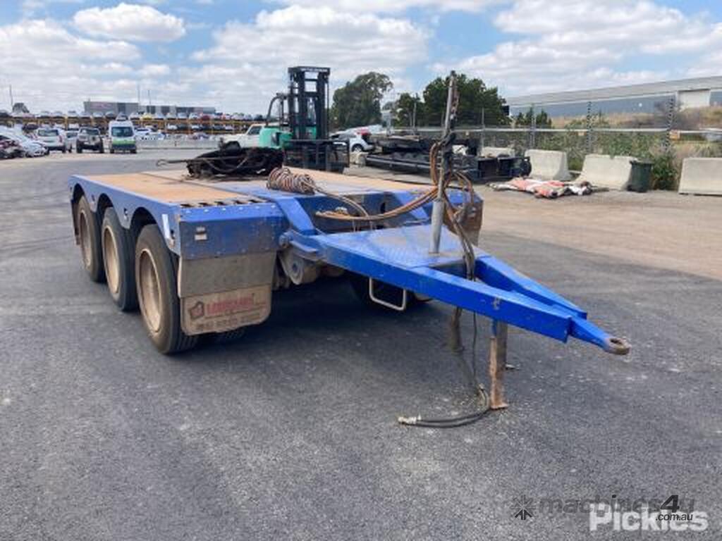 Buy Used 2022 AAA Trailers 2022 AAA Trailers Tri Axle Converter Dolly ...