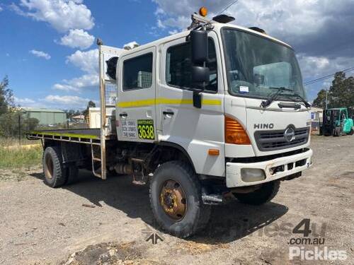 2012 Hino GT 1322 Crew Cab Tray