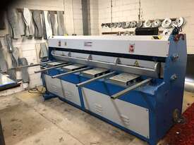 Urgent Sale: Pre-Owned Metalmaster 2500mm x 4.5mm Hydraulic Guillotine - picture0' - Click to enlarge