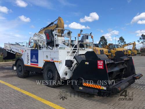 ROADTEC MTV1100EX Asphalt Distributors