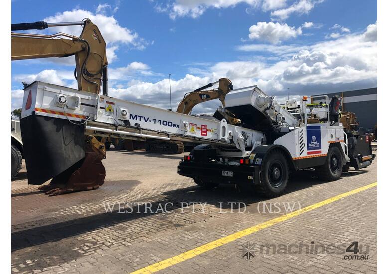caption ROADTEC MTV1100EX Asphalt Distributors