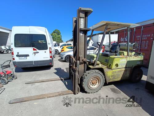 Clark C500 Y80 Forklift