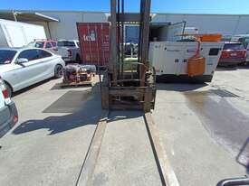 Clark C500 Y80 Forklift - picture1' - Click to enlarge