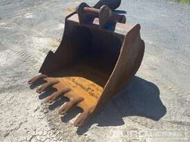 1140mm GP Bucket to suit Komatsu PC200 - picture0' - Click to enlarge