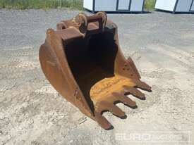 1140mm GP Bucket to suit Komatsu PC200 - picture1' - Click to enlarge