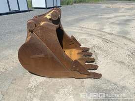 1140mm GP Bucket to suit Komatsu PC200 - picture2' - Click to enlarge