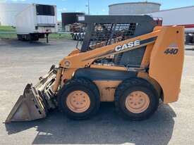 2007 Case 440 Wheeled Skid Steer - picture2' - Click to enlarge