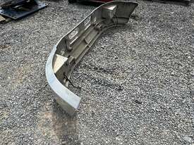 KENWORTH T604/T608 BUMPER  - picture2' - Click to enlarge