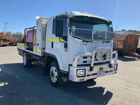 2010 Isuzu FSS550 Service Body - picture0' - Click to enlarge