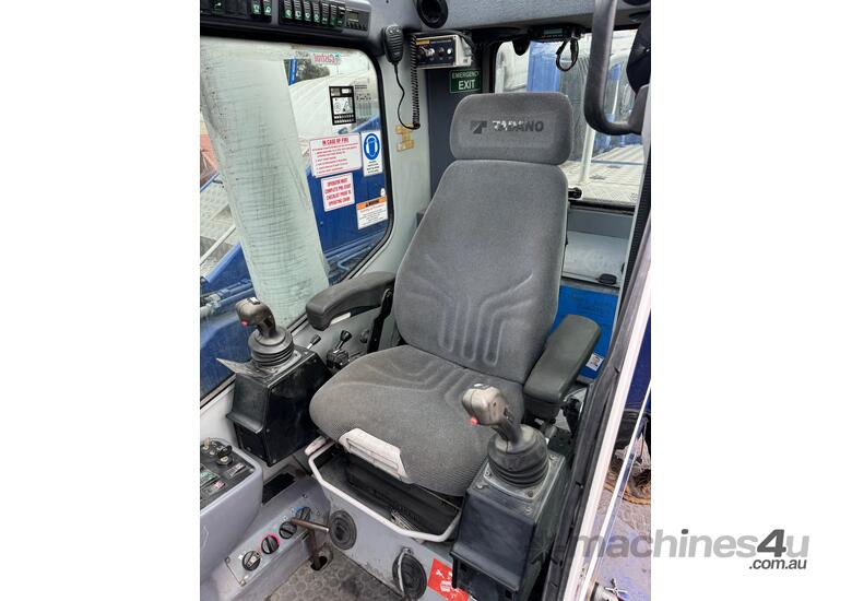 caption GLEASON CRANES 2011 TADANO ATF90G-4 ALL TERRAIN CRANE