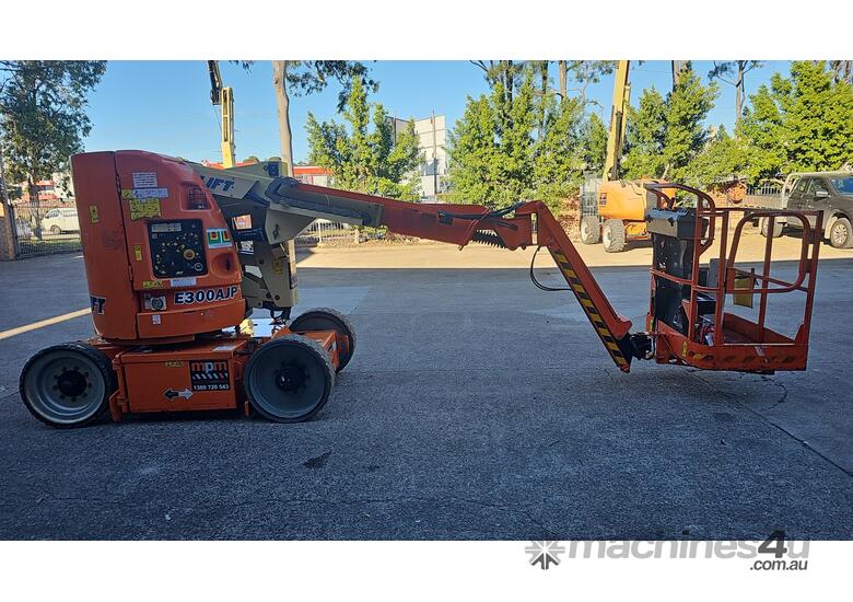 caption JLG E300AJP 30ft Electric Articulated Boom Lift - Ex-Hire Good Condition