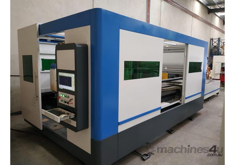 caption Farley EcoLASER 1.5x3m, 6KW Fiber Laser, Enclosure & Transfer table