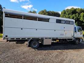 2000 Hino Ranger 4 Horse Truck - SUNSHINE COAST - picture2' - Click to enlarge