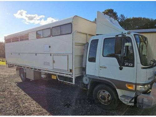 2000 Hino Ranger 4 Horse Truck - SUNSHINE COAST