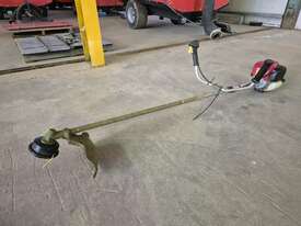 Honda Brushcutter UMK435 - picture1' - Click to enlarge