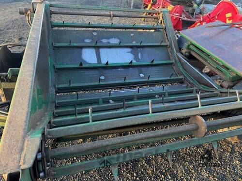 John Deere Truline Bale Feeder Feeder Wagons