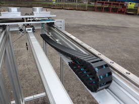 Automated Linear Slide Bearing Linear Guide System 1.7 m Travel - picture1' - Click to enlarge