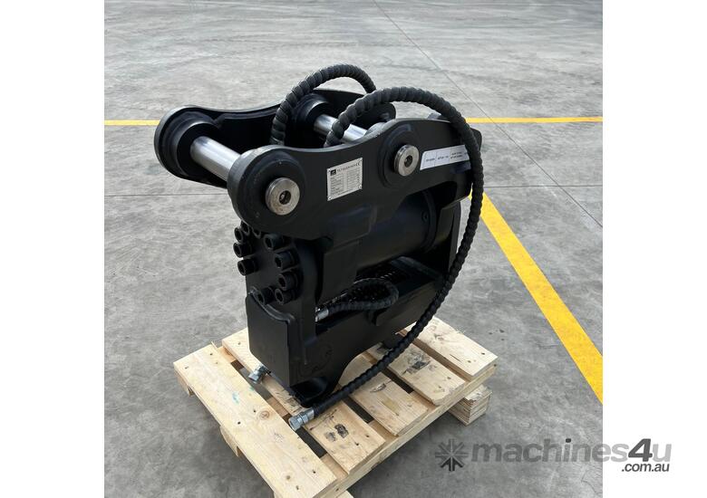 caption (BRAND NEW) Hydraulic Tilting Hitch 4T - 6.9T + FREE SERVICING KIT (RRP $990)
