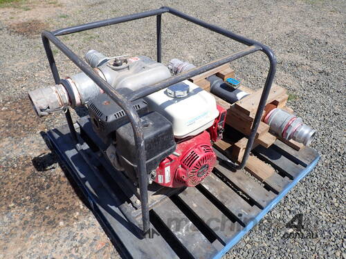 caption Water pump 4 inch Honda petrol