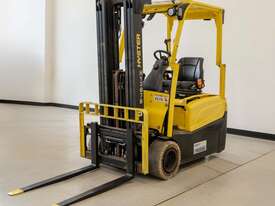 HYSTER J1.8XNT Three Wheel Counterbalance Forklift - picture0' - Click to enlarge