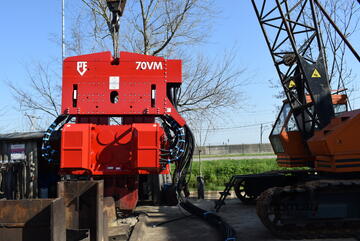 PVE 70VM Vibratory Hammer and Power Pack - Crane Suspended - Variable Moment - Single/Double Clamp