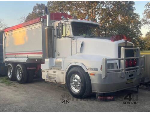 caption 1988 Kenworth T600 Tipper 500 HP - Well Maintained and Ready for Work!