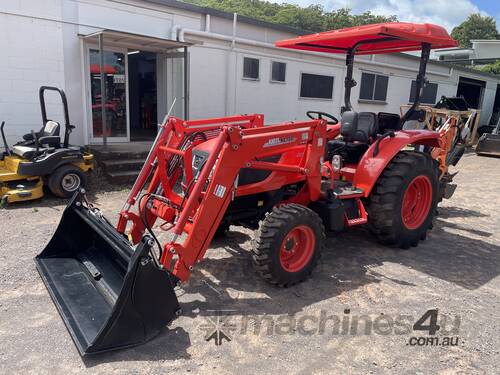 Kioti 60hp hydrostatic tractor loader
