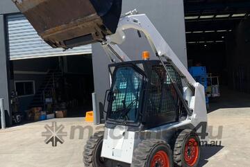 Skid Steers Refurbishment Painting & Repair Service - Revitalise Your Machinery!