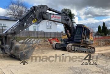 Roo Attachments Trenching Bucket to Suit 30-35 Tonne Excavators - 1500 mm Wide