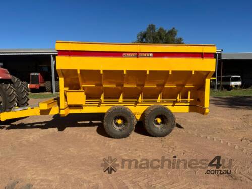 caption Steele Steel 10T Maxi Feeder