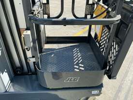 2014 JLG 20MVL Manlift (Electric) - picture0' - Click to enlarge