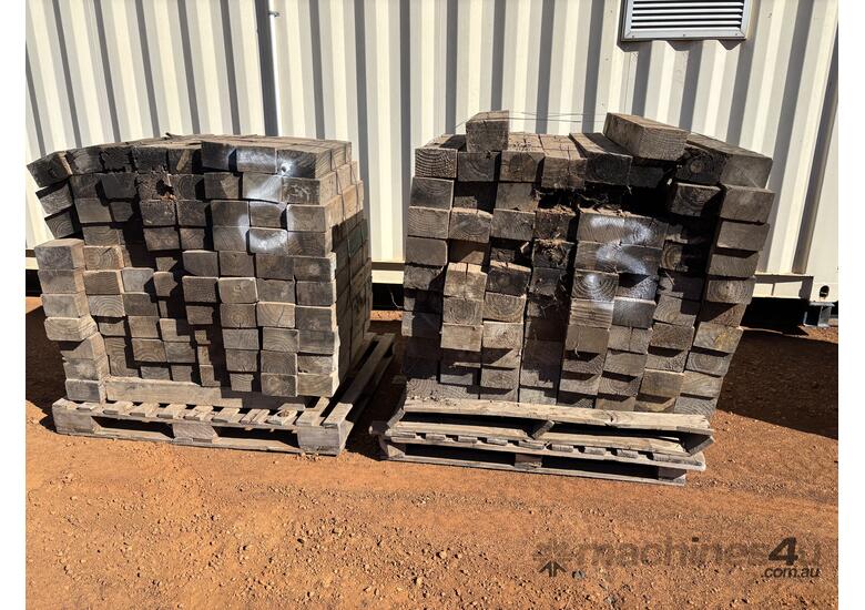 caption 2 x Pack Timber Gluts