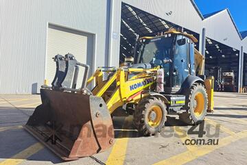 Komatsu 2021   WB97R_8