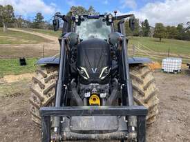 Valtra T235 MFWD - picture1' - Click to enlarge