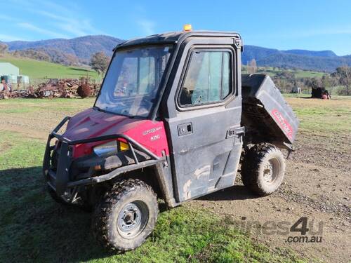 caption 2016 POLARIS RANGER 570