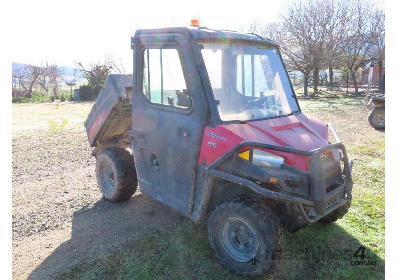 caption 2016 POLARIS RANGER 570