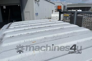 Isuzu 2014   NPR300 Tray Top