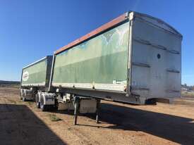 2005 Sloanbuilt Trailers Tandem B-Double Combination Set - picture0' - Click to enlarge