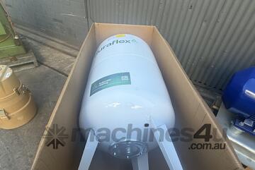 Duraflex Automatic Heating DJ500-10 Hot water Expansion Tank Changeable Membrane