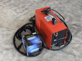 ROSSI MIG 220 INVERTER WELDER  - picture2' - Click to enlarge