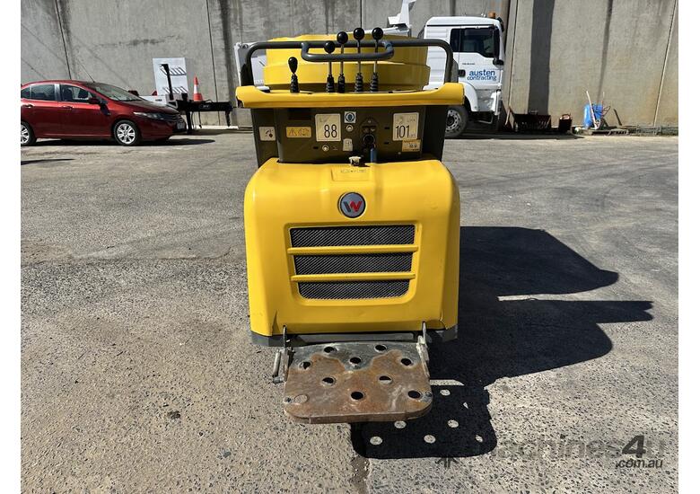 Wacker Neuson DT10 Tracked Dumper image 11