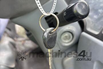 2010 Mitsubishi Fuso Canter Glass A-Frame Truck