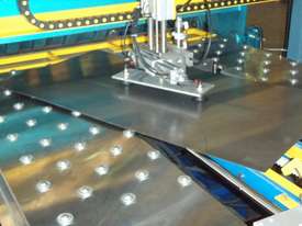 Fasfold Pressbrake and folder automation Controlle - picture2' - Click to enlarge