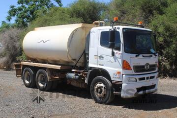 Hino 2012   500 Series FM2632
