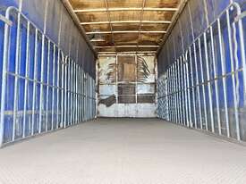 2007 Hino FG 2 4x2 Curtainsider - picture2' - Click to enlarge