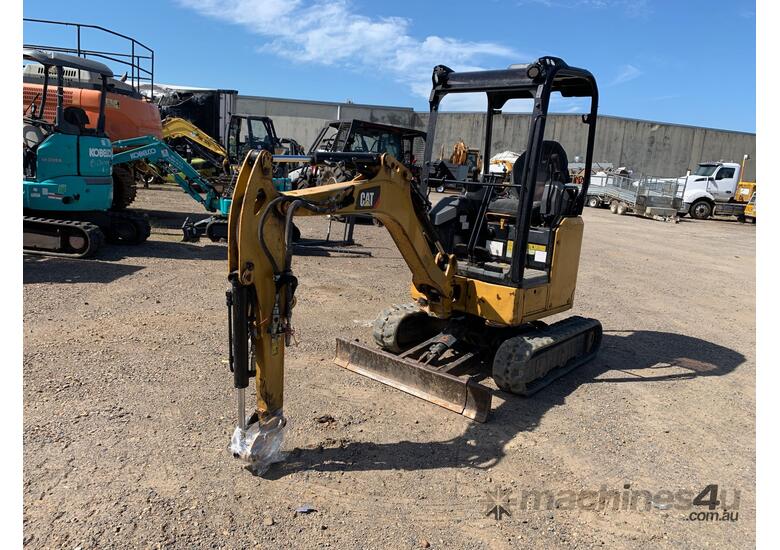 Caterpillar 301.7CR Excavator (Rubber Tracked)