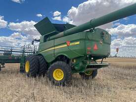 2020 John Deere S780 Combines - picture2' - Click to enlarge