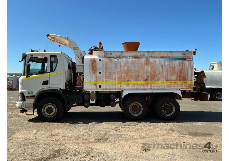 2021 Scania P410 XT Water Cart / Service Body