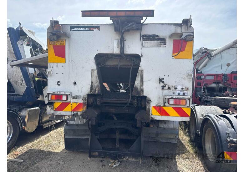 2013 Iveco ACCO Flocon Truck